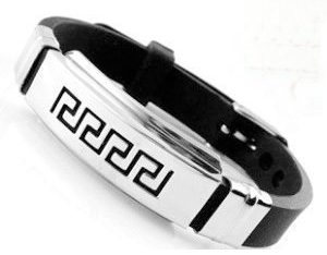 Мъжка гривна в сребристо-черен с зодиакални знаци и кръст