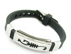 Мъжка гривна в сребристо-черен с зодиакални знаци и кръст