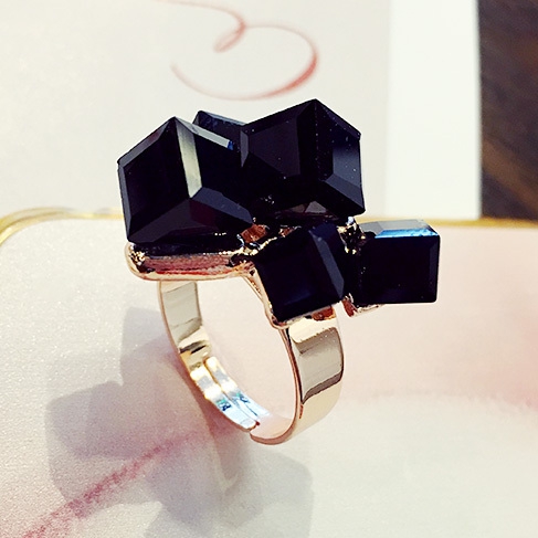 Γυναικείο δαχτυλίδι - κρύσταλλο