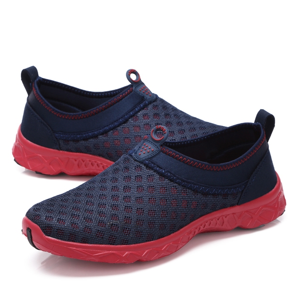 Туристически обувки подходящи за риболов за мъже и жени - пет модела 