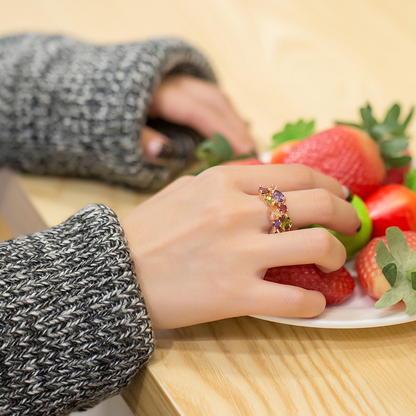 Γυναικείο δαχτυλίδι με χρωματιστές πέτρες