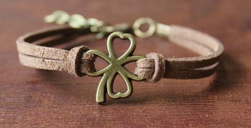 Различни видове дамски гривни-13 модела