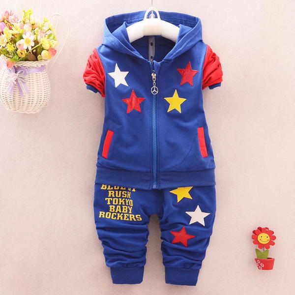 Детски комплекти за момчета и момичета: над 10 различни модела