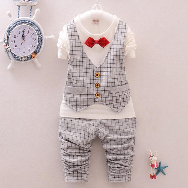 Детски комплекти за момчета и момичета: над 10 различни модела