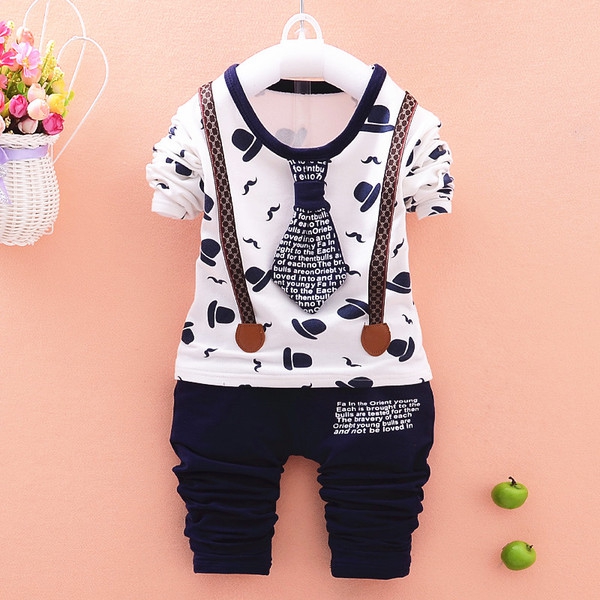 Детски комплекти за момчета и момичета: над 10 различни модела