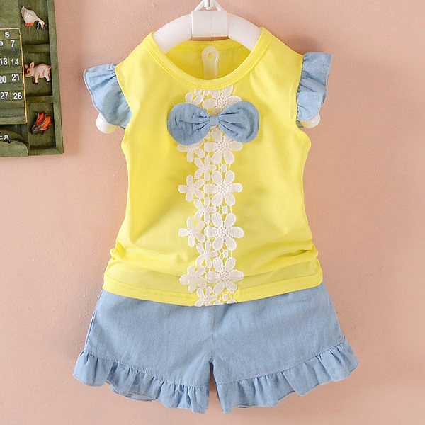Παιδικό σετ με μπλουζάκι με κοντό μανίκι και σορτς για κορίτσια
