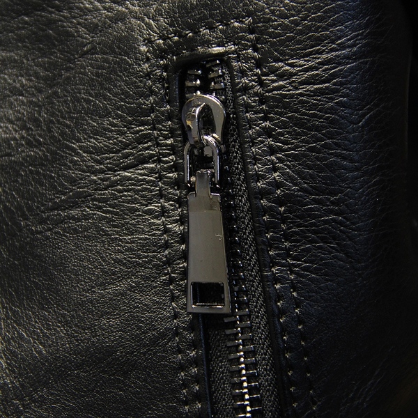 Μαύρες τσάντες ταξιδίου από τεχνητό δέρμα 46x30x15 εκ