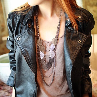 Γυναικεία κολιέ σε διαφορετικά χρώματα-22 σχέδια