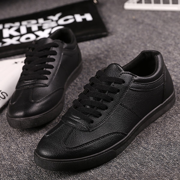 Мъжки обувки за ежедневие, лек спорт, тичане - топ модели в черно и бяло