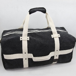 Големи и малко пътни чанти изработени от памук 