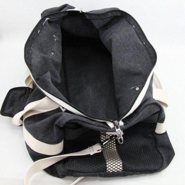 Μεγάλες και μικρές ταξιδιωτικές τσάντες από βαμβάκι