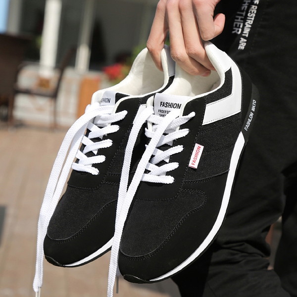 Мъжки джогинг обувки в черно - три модела