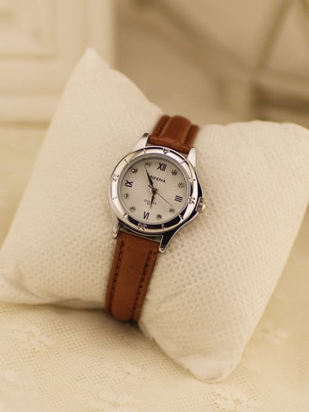 Γυναικεία ρολόγια 2 μοντέλα δύο χρωμάτων