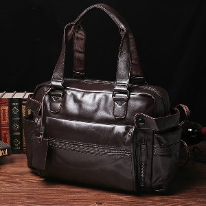 Малки пътни чанти за ръчен багаж произведени от изкуствена кожа 