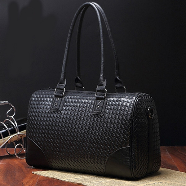 Пътни чанти в черен цвят за мъже и жени изработени от изкуствена кожа 