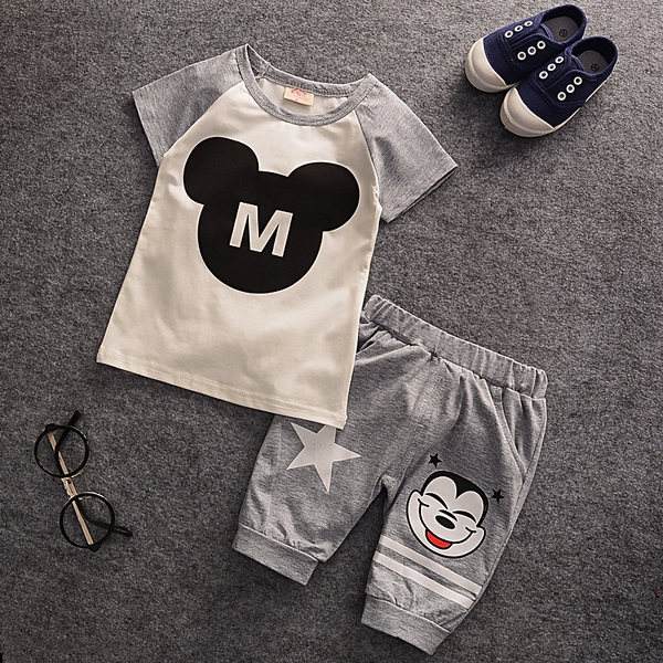 Παιδικά κοστούμια για αγόρια και κορίτσια - 32 μοντέλα.