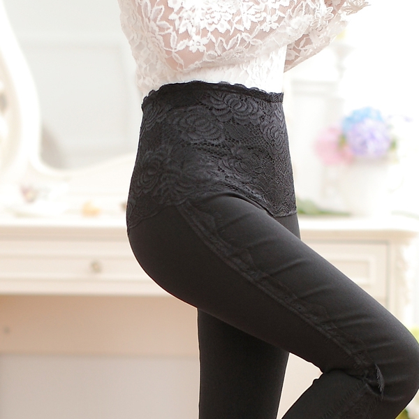 Γυναικείο ελαστικό κολάν σε μαύρο και άσπρο