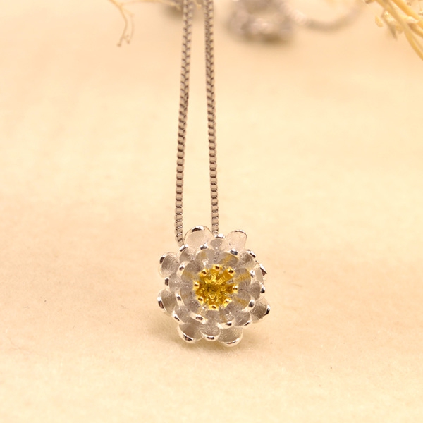 Ασημένια γυναικέια περιδέραια - 2 μοντέλα