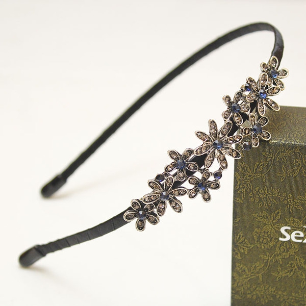 Τιάρες σε πολλά διαφορετικά χρώματα-23 μοντέλο