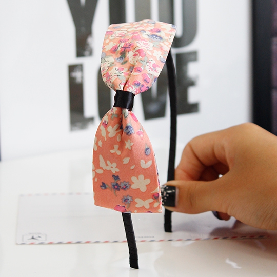 Дамска диадема в много различни цветове-тип  панделка