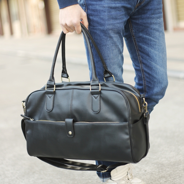 Βρετανικές τσάντες ταξιδίου σε καφέ και μαύρο χρώμα  από συνθετικό δέρμα - 2 μοντέλα