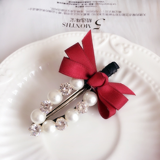 Κλιπ μαλλιών σε πολλά χρώματα και σχέδια