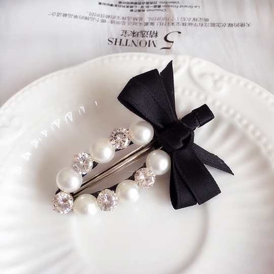 Κλιπ μαλλιών σε πολλά χρώματα και σχέδια