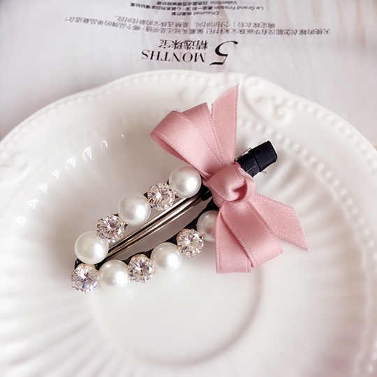 Κλιπ μαλλιών σε πολλά χρώματα και σχέδια