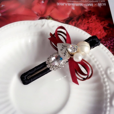 Κλιπ μαλλιών σε πολλά χρώματα και σχέδια