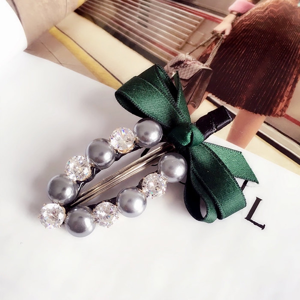 Κλιπ μαλλιών σε πολλά χρώματα και σχέδια