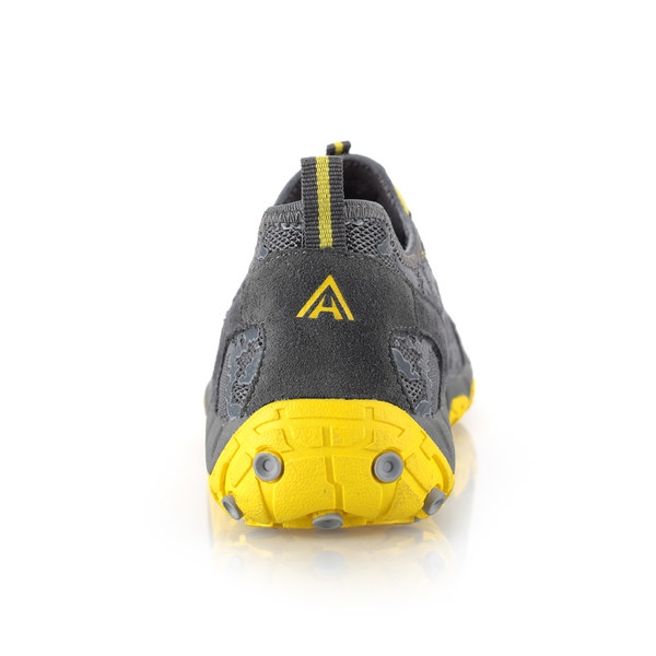 Спортни обувки за мъже и жени - подходящи за туризъм и алпинизъм - три модела 