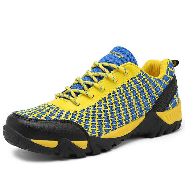 Мъжки туристически обувки - мрежести в три модела