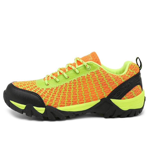 Мъжки туристически обувки - мрежести в три модела