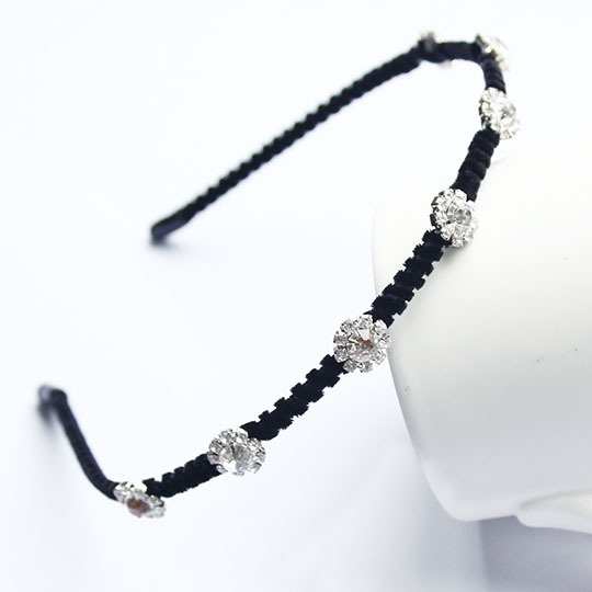 Τιάρες σε κόκκινο, μπλε, ασημί και μαύρο - 7 μοντέλα