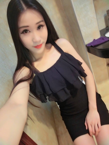 Κυρίες φόρεμα με τιράντες: ροζ, ματζέντα, μαύρο