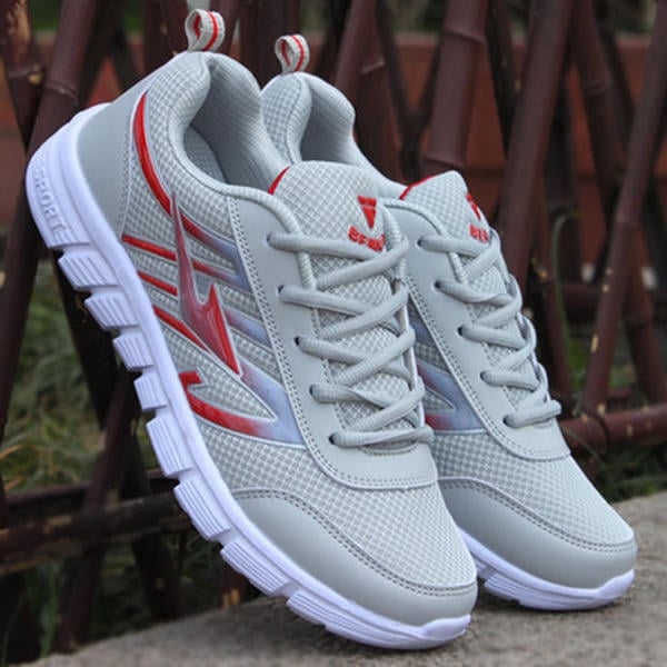 Мъжки обувки подходящи за ежедневие и спорт - топ модели в различни дизайни