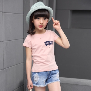 Σετ - μπλούζα και μικρά τζιν για κορίτσια σε τρία χρώματα.