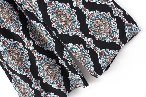 φόρμες γυναίκες με λεπτές τιράντες και μακρύ παντελόνι