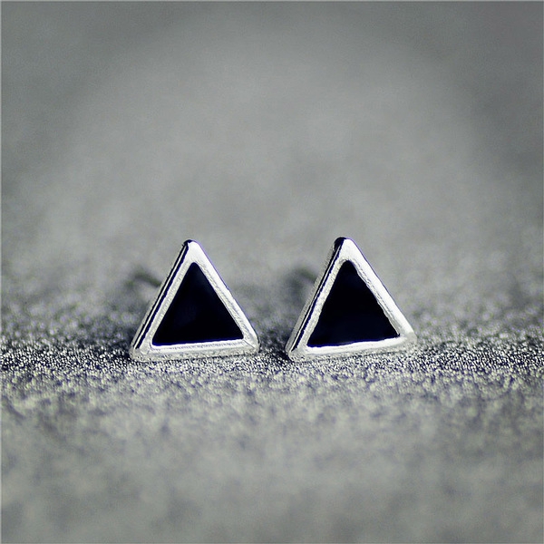 Ασημένια ανδρικά σκουλαρίκια - 18 μοντέλα