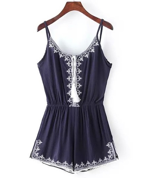 Дамски плажен гащеризон в бяло и черно с бродерия