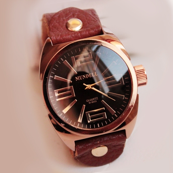 Γυναικέια  Quartz ρολόγια σε καφέ χρώμα