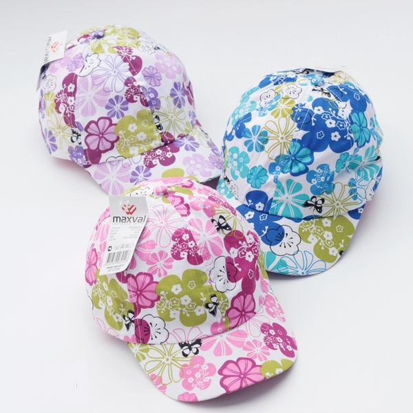 Детски шапки на цветя: 3 цвята