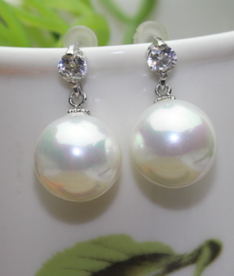 Елегантни дамски обеци с камък или перла  - 3 модела