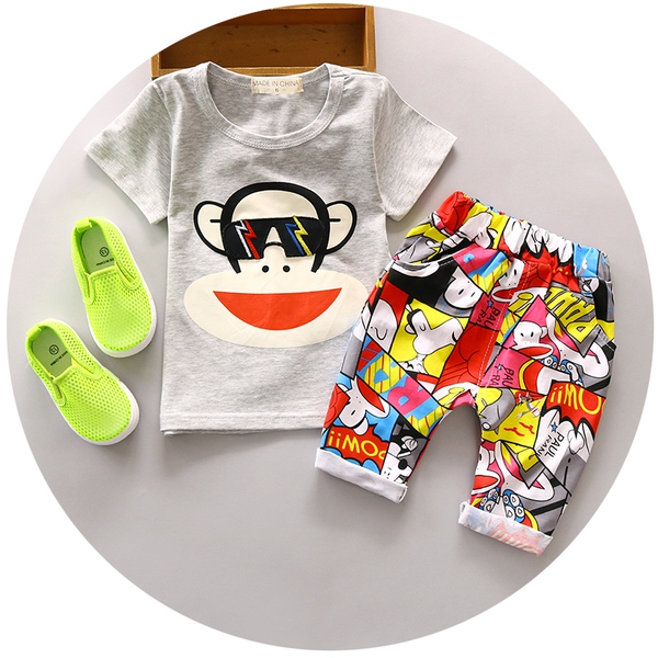 Παιδικά σετ για αγόρια με διαφορετικές εκτυπώσεις και χρωματικούς συνδυασμούς - 19 μοντέλα.