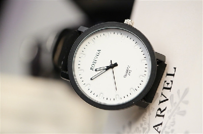 Мъжки часовници черен бял и кафяв циферблат