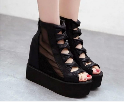 Дамски отворени сандали на висока платформа в три цвята - различни модели