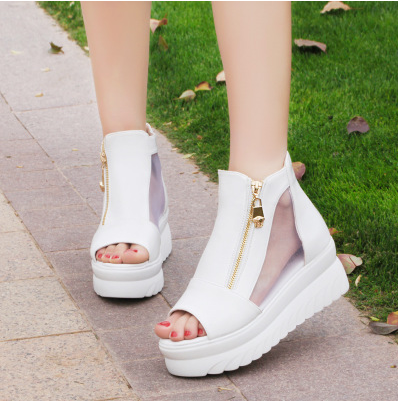 Дамски отворени сандали на висока платформа в три цвята - различни модели