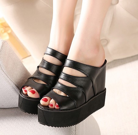 Дамски отворени сандали на висока платформа в три цвята - различни модели
