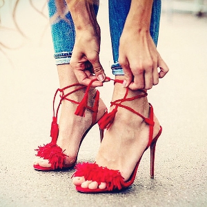 Дамски елегантни сандали на висок ток в черен, червен, син и сив цвят