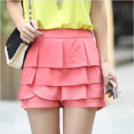 Οι γυναίκες χρωματιστό πλισέ σορτς